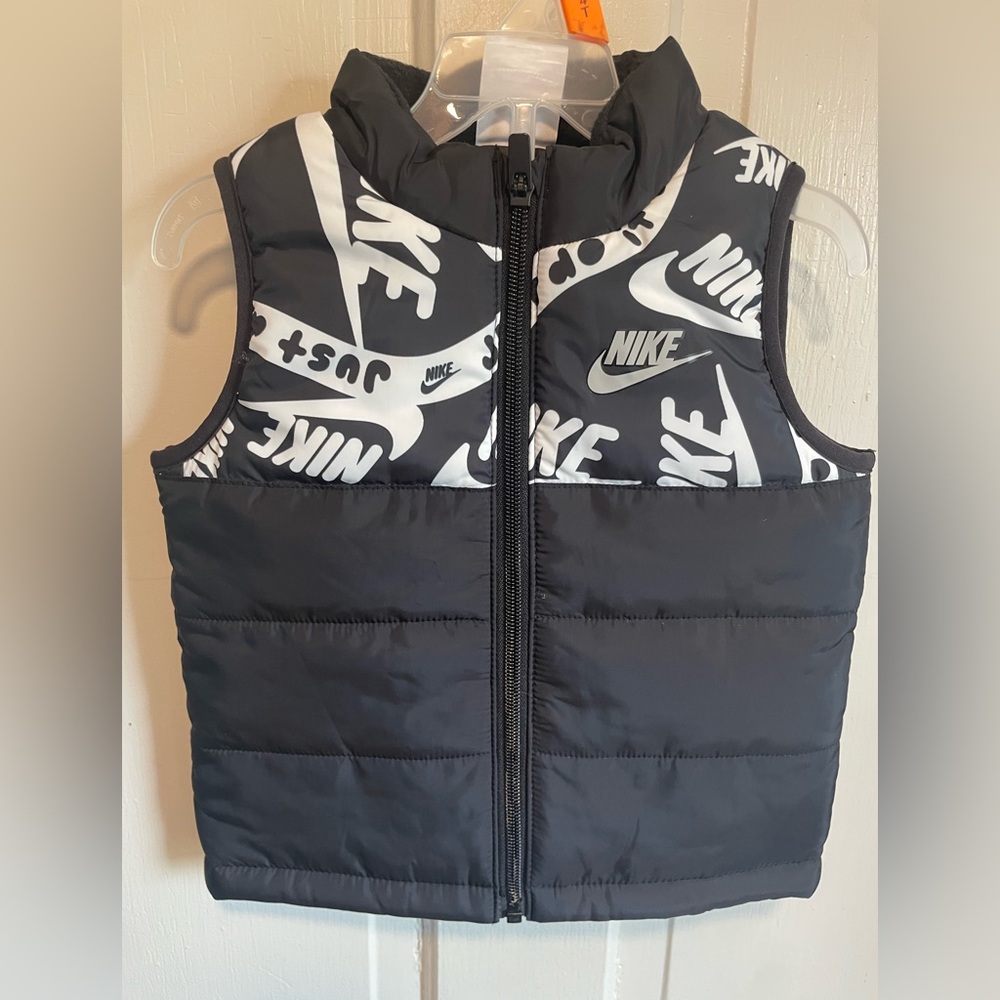 Nike vest